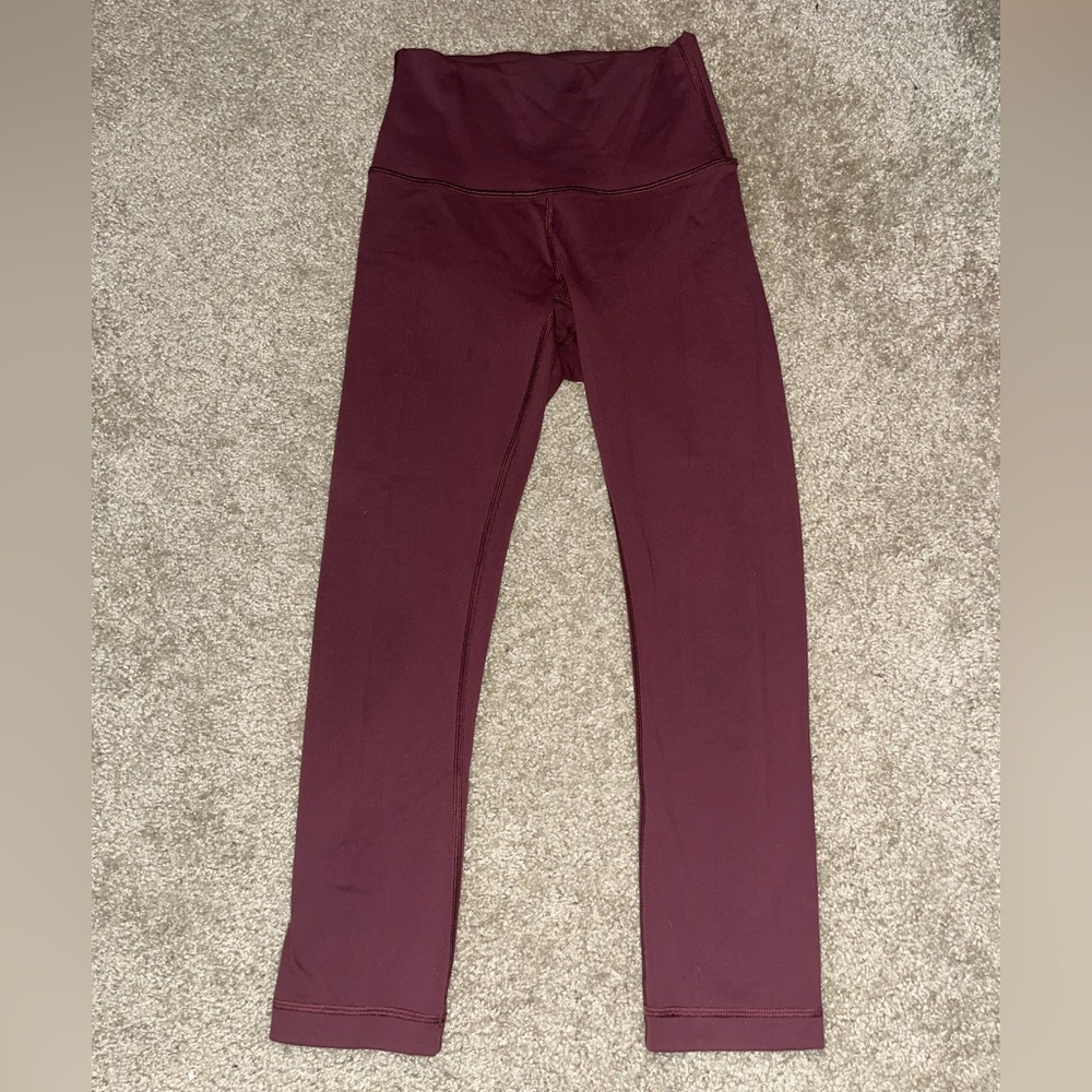 Like new Lululemon leggings size 2 color burgundy
